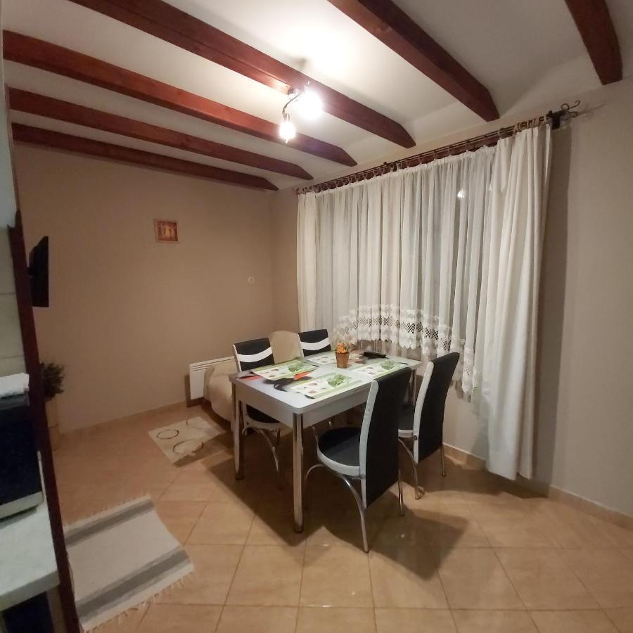 Melinda Nyaralohaz Apartment บาลาทอนเคเนเช ภายนอก รูปภาพ
