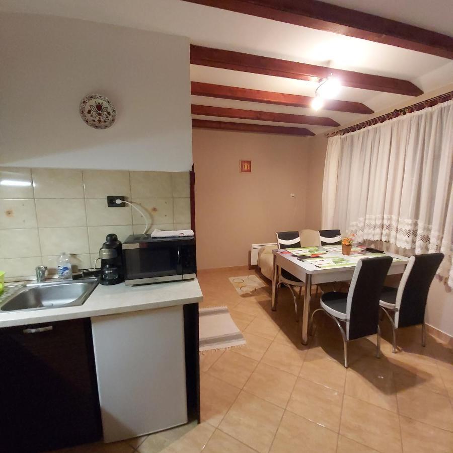 Melinda Nyaralohaz Apartment บาลาทอนเคเนเช ภายนอก รูปภาพ