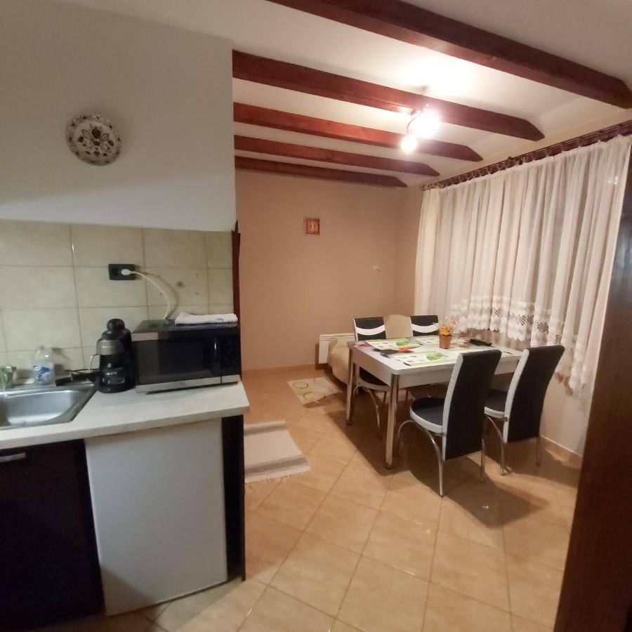 Melinda Nyaralohaz Apartment บาลาทอนเคเนเช ภายนอก รูปภาพ